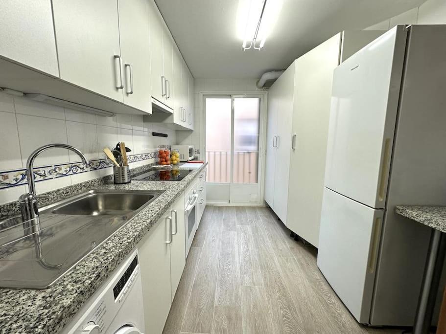 Апартаменты Piso En Linares Zona Centro Con Parking Gratis Экстерьер фото